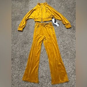 Brand new Valora two-piece pants set